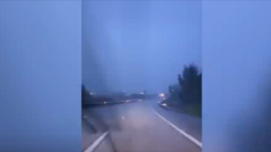 Madrugada desta quinta-feira foi marcada por trovada e chuva forte e persistente em várias zonas do País