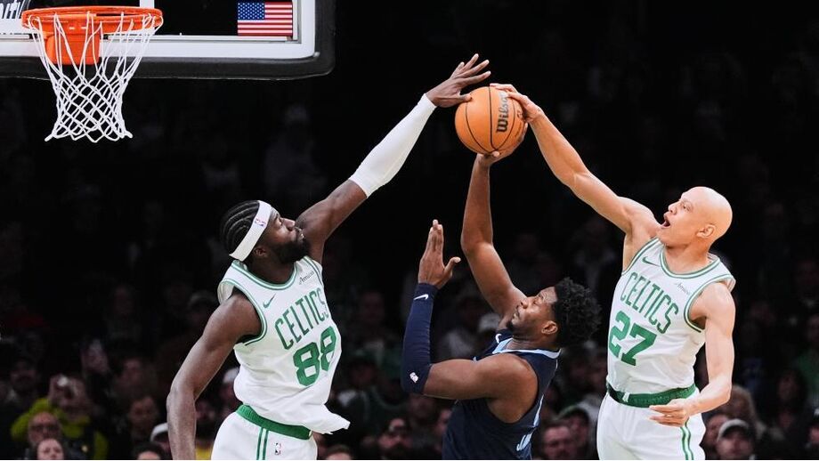 Neemias Queta frente aos Memphis Grizzlies