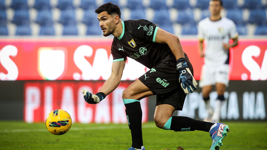 Zlobin prepara regresso à baliza do Famalicão para jogo da Taça de Portugal