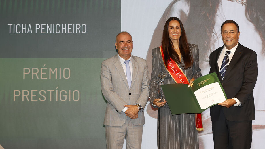 Ticha Penicheiro recebeu o Prémio Prestígio do Comité Olímpico de Portugal