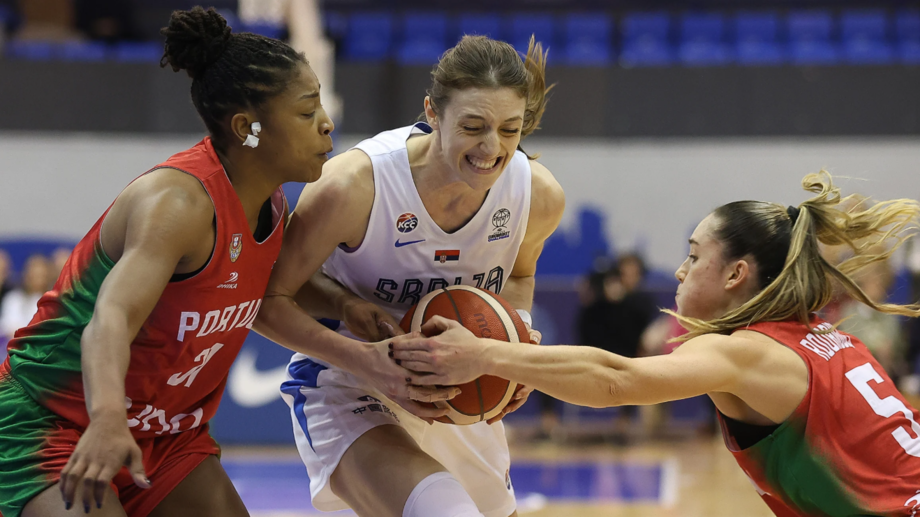 Portugal perde na Sérvia na qualificação para Europeu feminino de basquetebol
