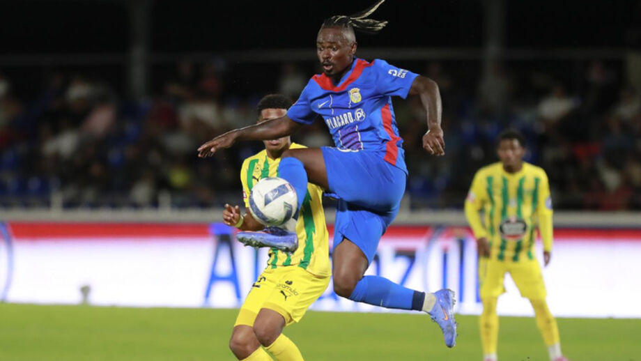 Lincoln em ação pelo Alverca