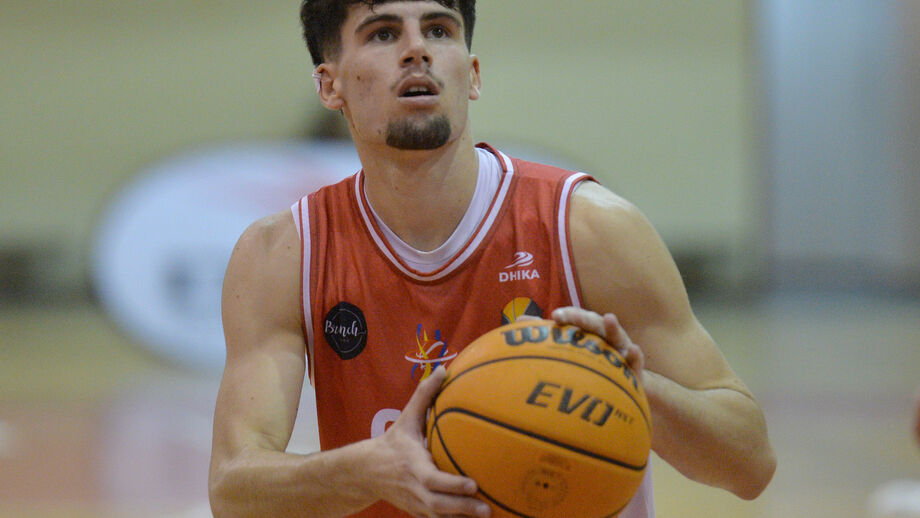Bernardo Ferreira fez 45 pontos ao Galomar na Proliga