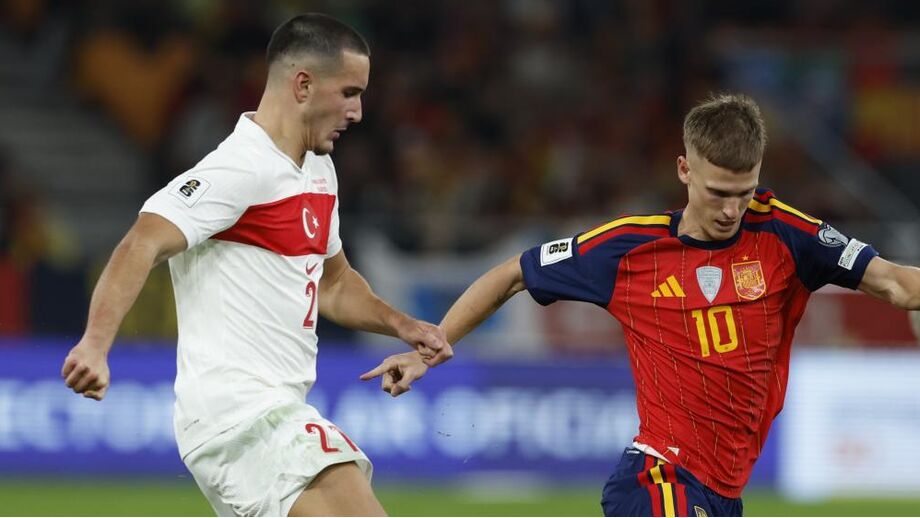 Deniz Gül marcou no empate (2-2) da Turquia frente à Espanha