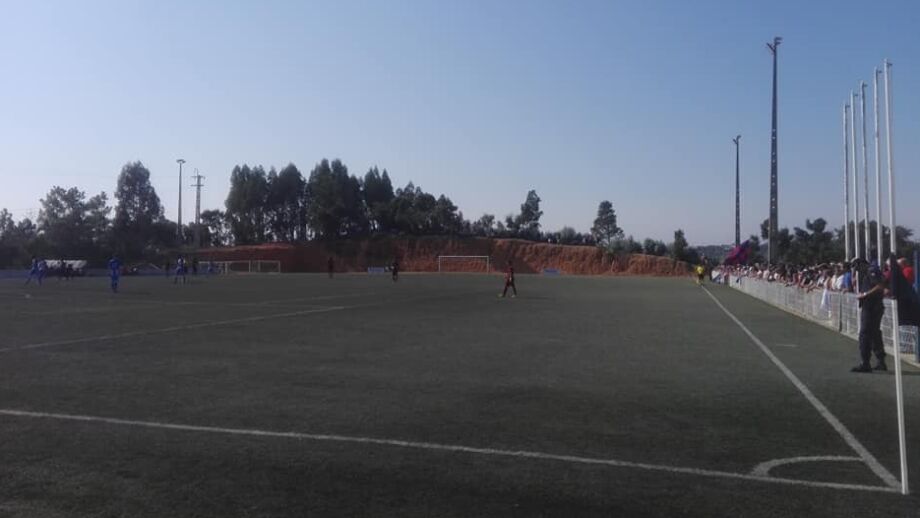 Incêndio obriga a mudança de treinos da seleção distrital sub-14 de Coimbra para o Campo de Mualdes