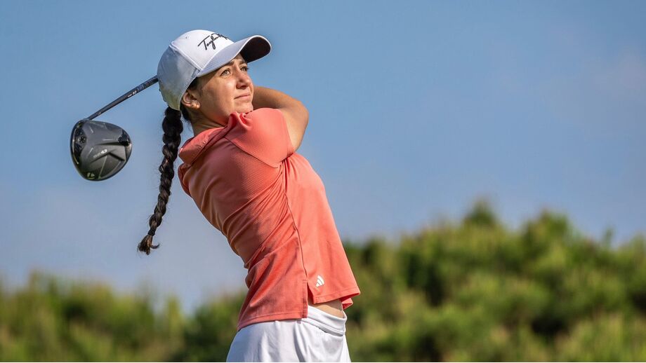 Amélia Gabin, fotografada pelo pai, Daryl Gabin