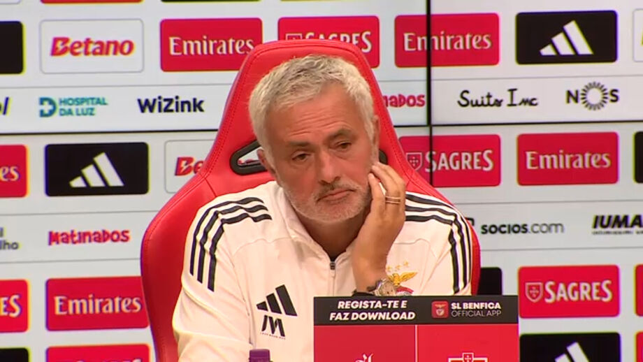 Treinador do Benfica e as explicações de Duarte Gomes sobre o lance de António Silva
