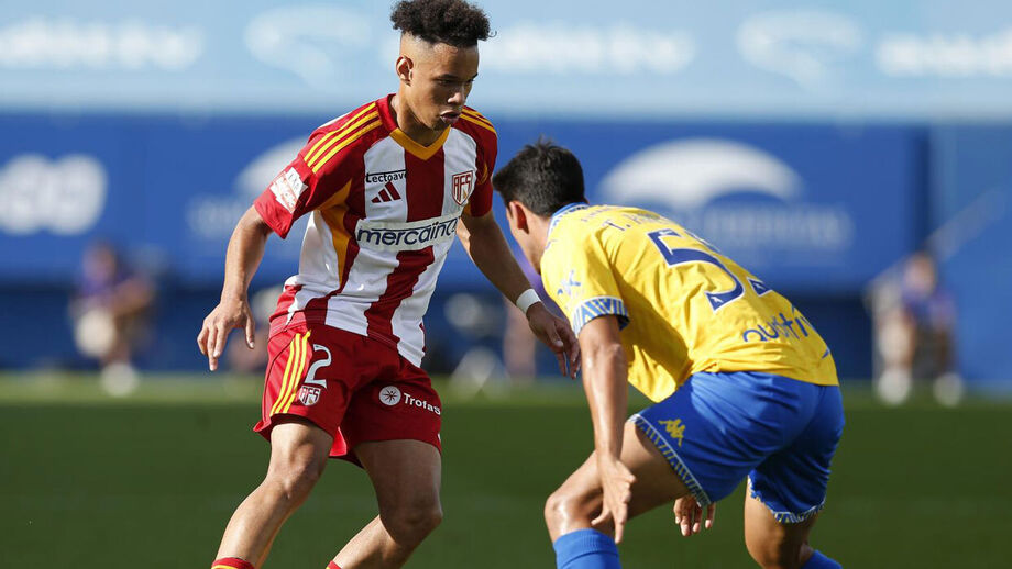 Diogo Spencer estava ao serviço do AVS SAD