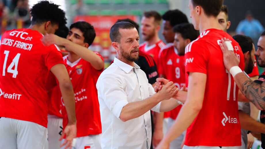 Benfica vence Leixões 