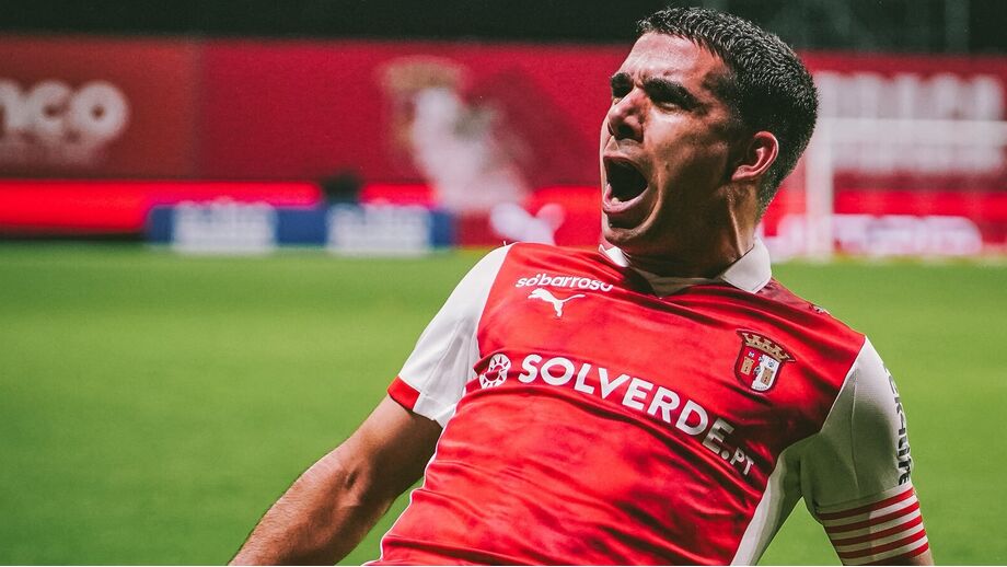 Víctor Gómez marcou o quarto golo na vitória sobre o Nacional (4-2)