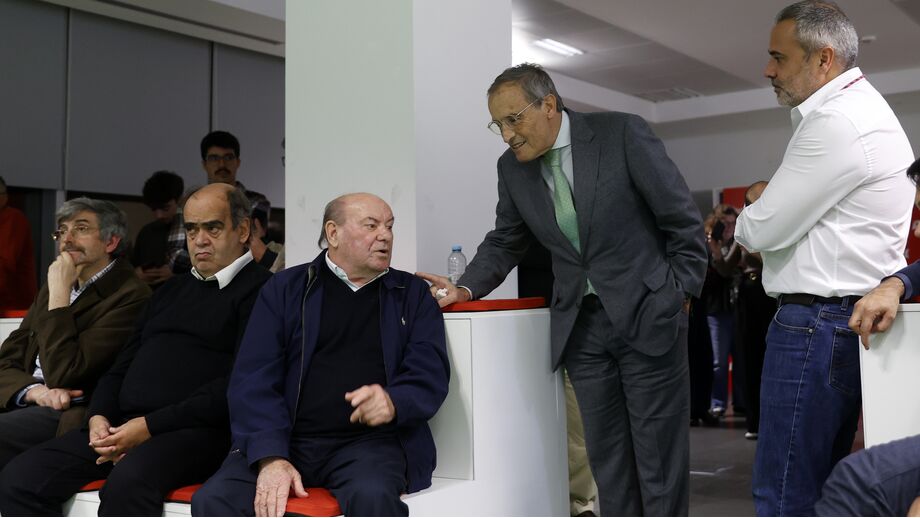 António Simões analisa vitória do Benfica