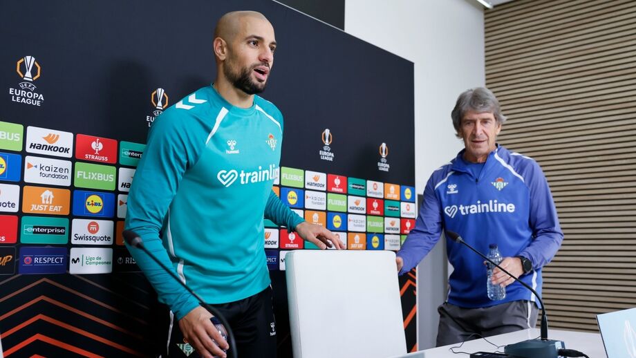 Amrabat com Pellegrini