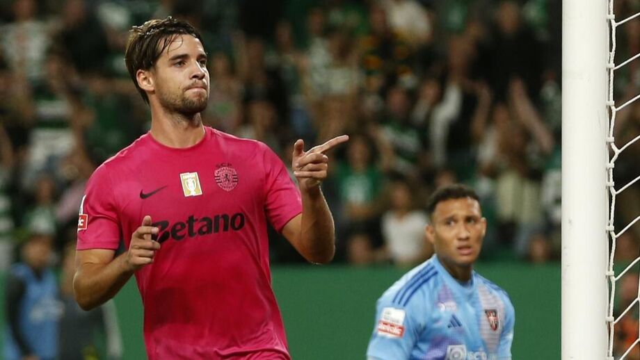 Daniel Bragança trabalha para recuperar de uma lesão de longa duração