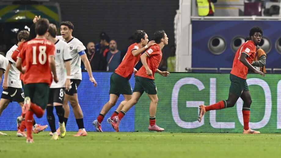 Anísio Cabral celebra o golo na final do Mundial de sub-17