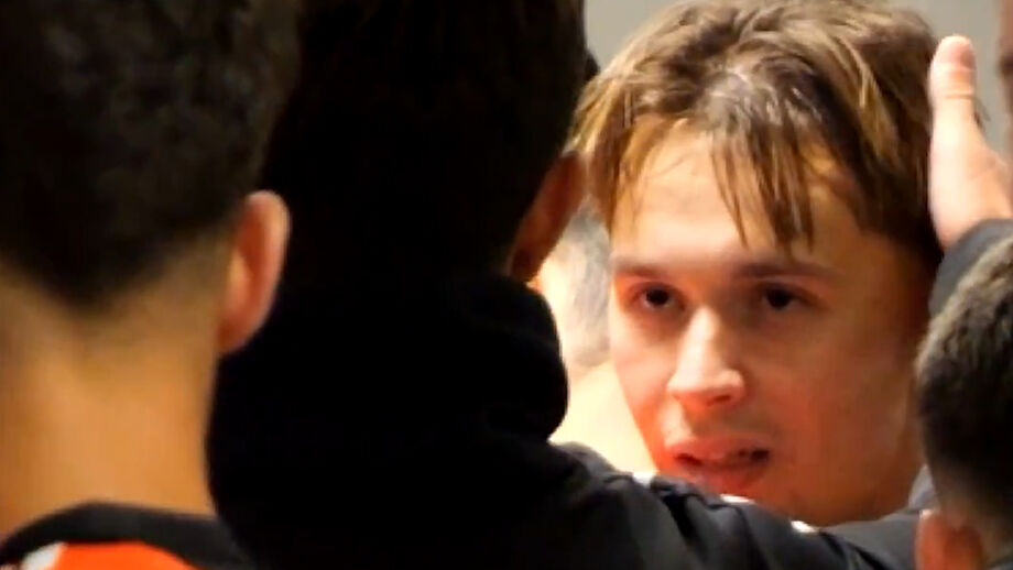 Defesa foi a jogo com o Ajax apesar da má notícia e contribuiu para a vitória por 2-0