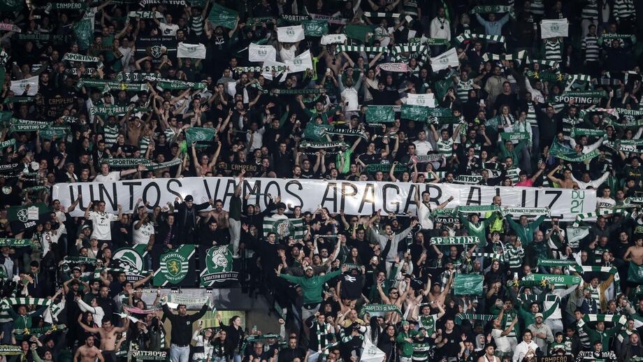 Benfica e Sporting defrontam-se no Estádio da Luz