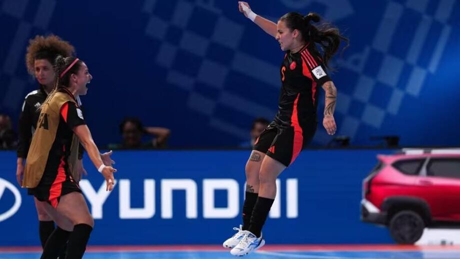 Jogadoras da Colômbia a festejar