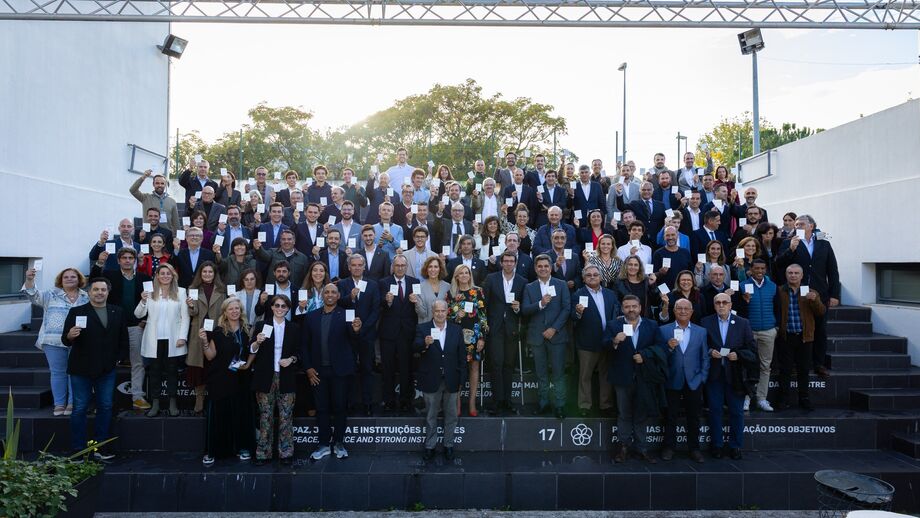 Grupo junta-se para promover paz e instituições fortes