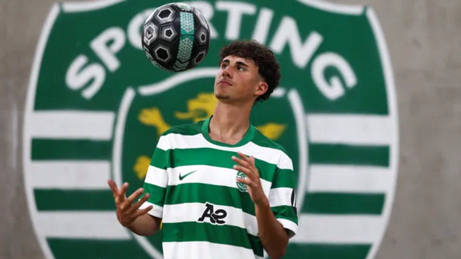 José Fernandes de leão ao peito