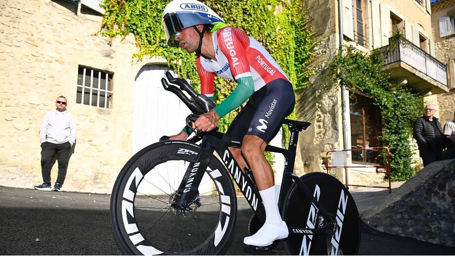 Nelson Oliveira em ação na Seleção Nacional