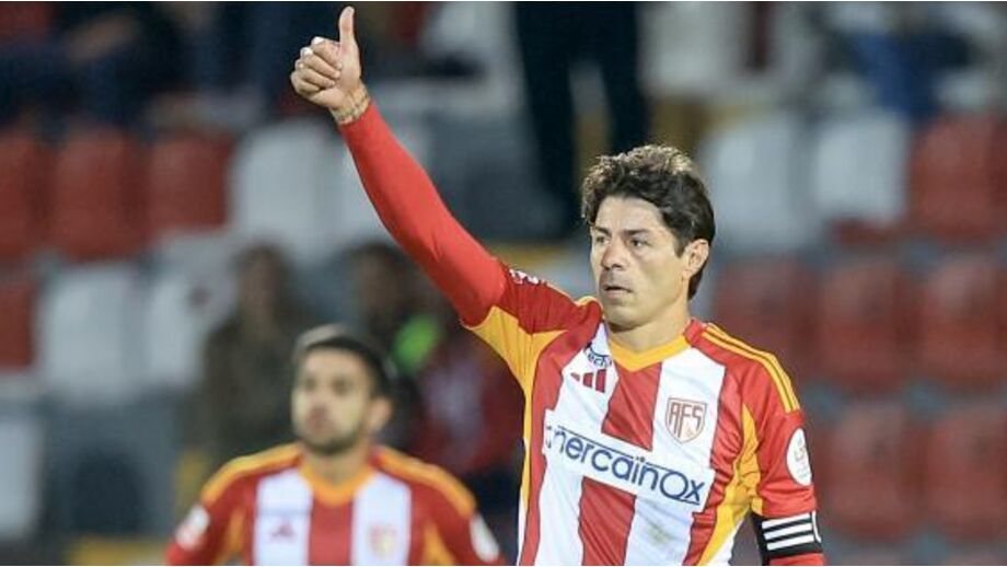 Nenê comenta derrota em Guimarães