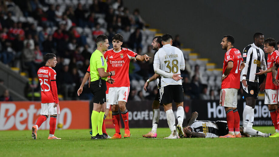 Iancu Vasilica apitou o Nacional-Benfica