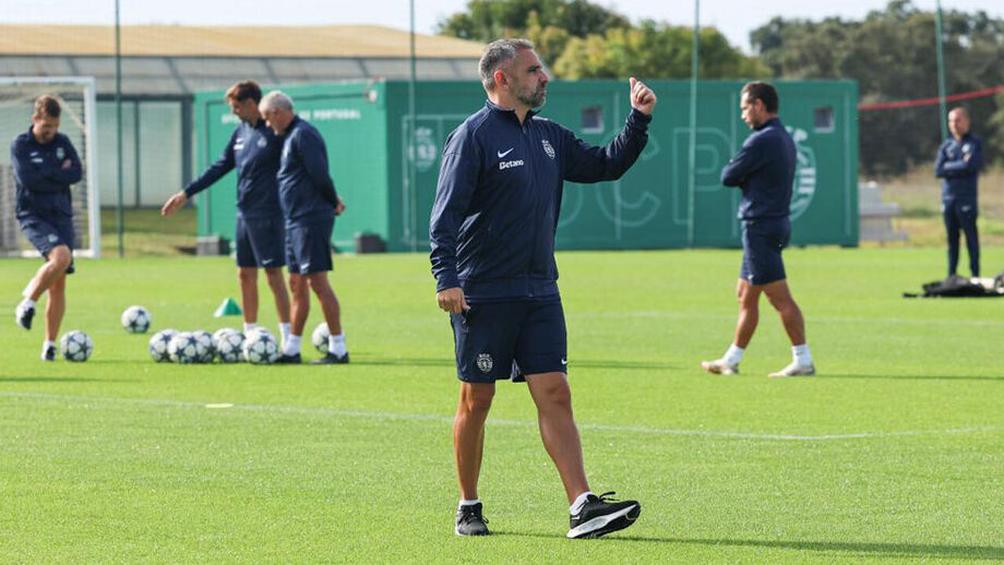 Rui Borges em treino pré-Champions