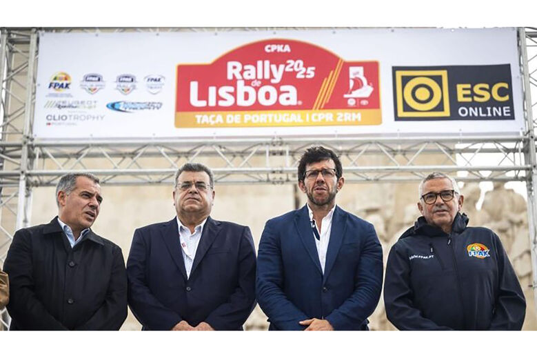 Pedro Dias (Sec. Estado), Humberto Silva (CPKA), Rui Cordeiro (CM Lisboa) e Ni Amorim (FPAK)