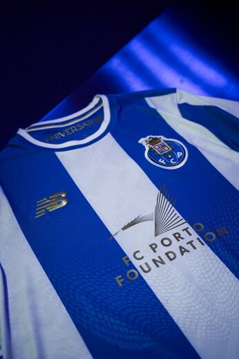 Camisola do FC Porto para o jogo com o Utrecht