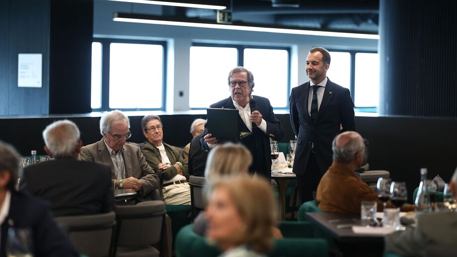 Frederico Varandas homenageado pelo grupo 'Os Cinquentenários' em almoço em Alvalade