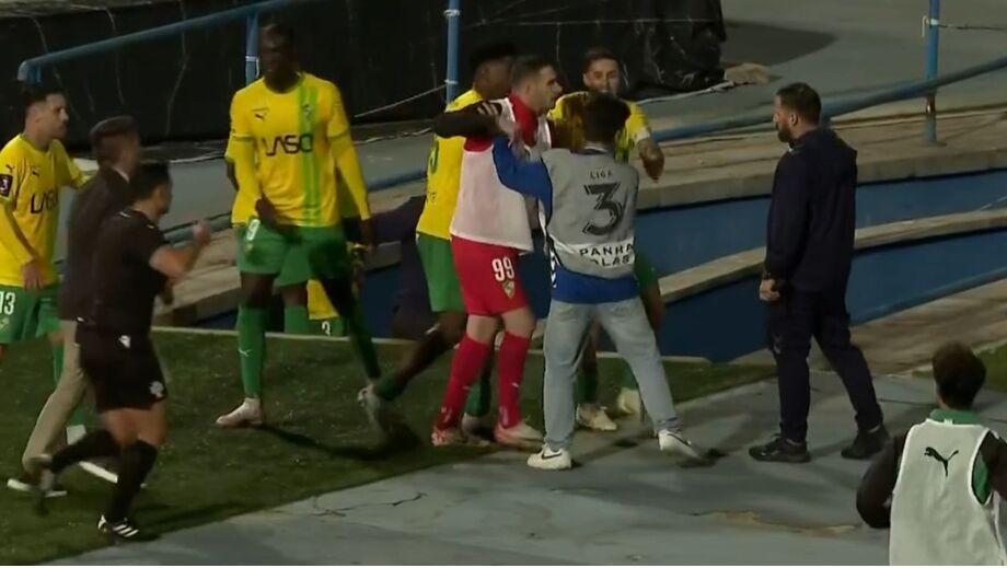 Confusão no Belenenses-Mafra após penálti polémico e expulsão