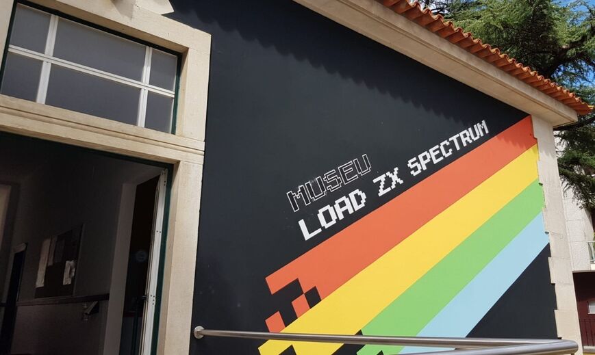 Fachada do Museu LOAD ZX Spectrum, um espaço dedicado à história do mítico computador