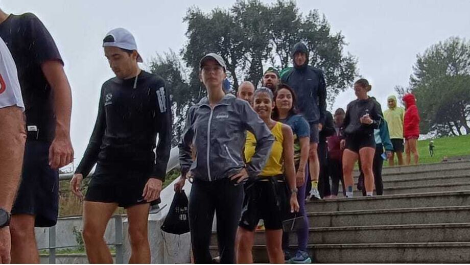 Mais de 100 pessoas desafiaram a chuva no segundo treino para a São Silvestre El Corte Inglés