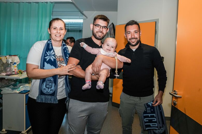 Farioli privou com as crianças e os pais