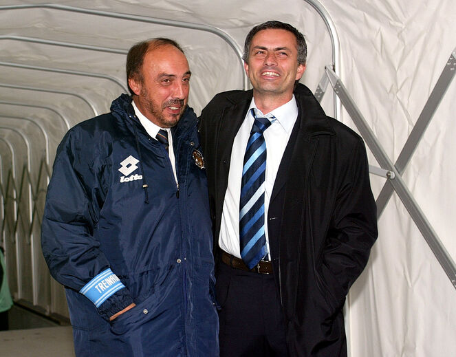 José Mourinho com Manuel Cajuda em 2004