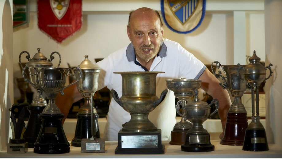 Manuel Cajuda conta história de 40 anos como treinador