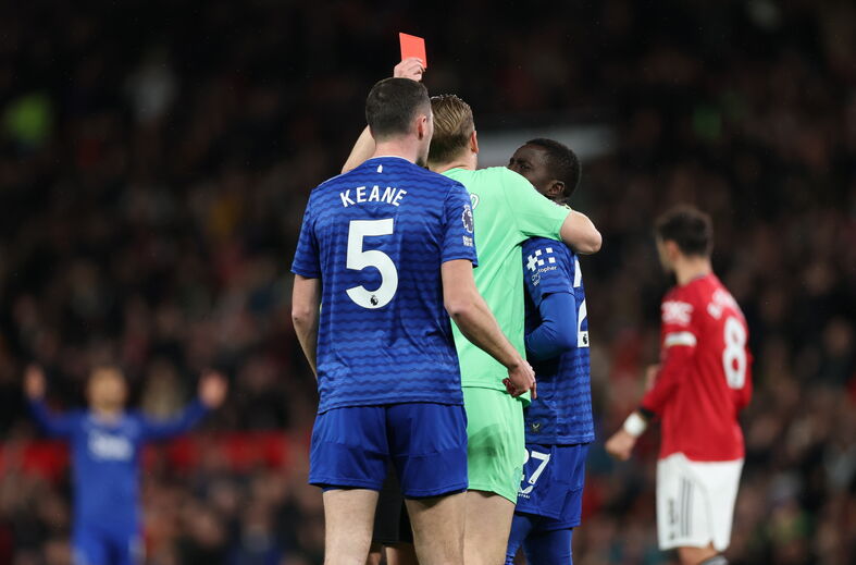 Cartão vermelho no jogo Manchester United-Everton