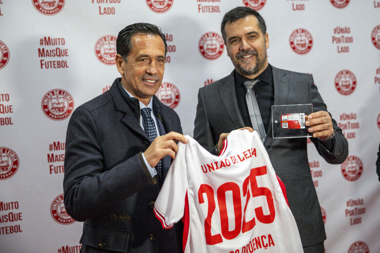 Pedro Proença, Derlei, Rivaldo e Joaquim de Almeida homenageados pela União de Leiria