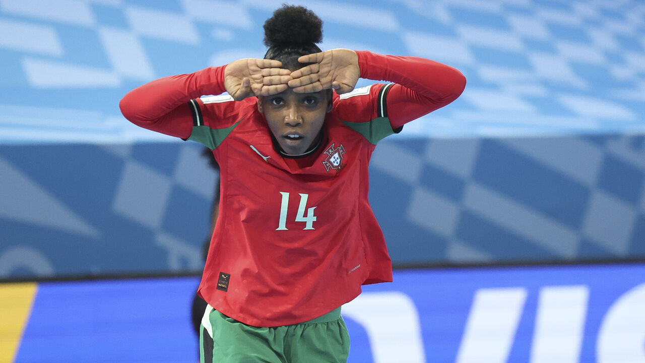 Lídia Moreira destaca-se no Mundial feminino de futsal nas Filipinas