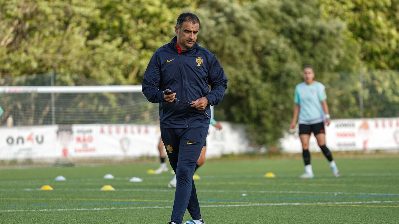 Carlos Sacadura, selecionador nacional de sub-19 feminino