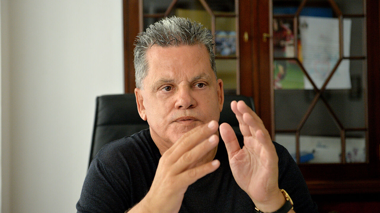 Rui Alves comenta prejuízo do clube e planos para o plantel