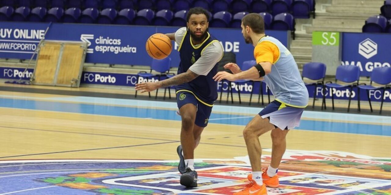 Corey Allen joga no FC Porto