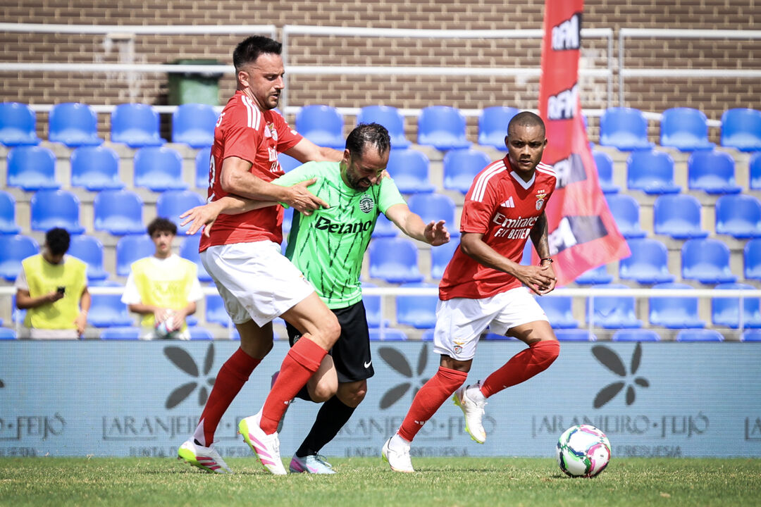 Andreas Samaris representou o Benfica na Liga Portugal Legends