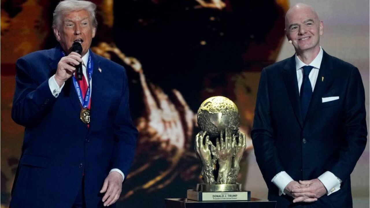 Donald Trump recebeu prémio da paz da FIFA