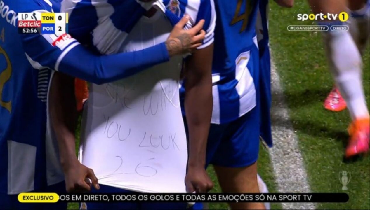 Samu dedicou o seu golo a Luuk de Jong