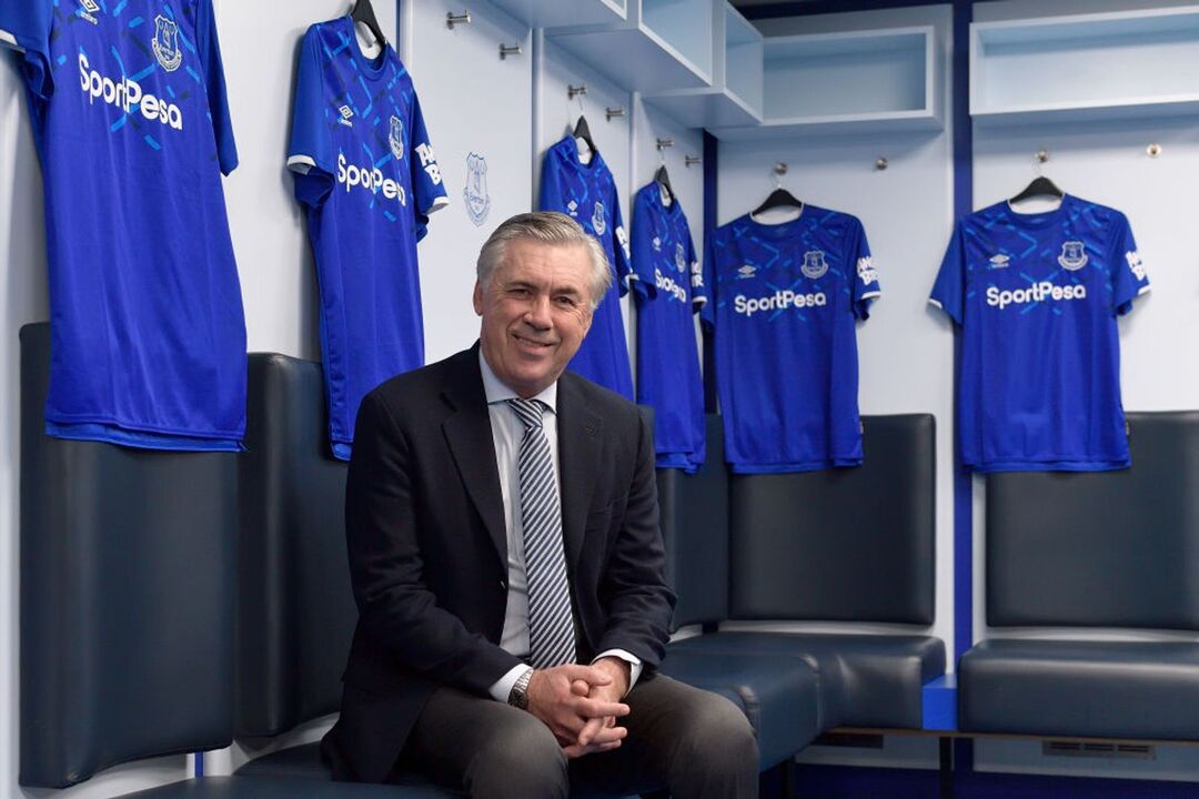 Ancelotti recorda passagem pelo Everton e continua atento aos resultados do clube