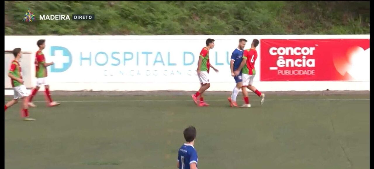 Momento da agressão filmado pela RTP-Madeira