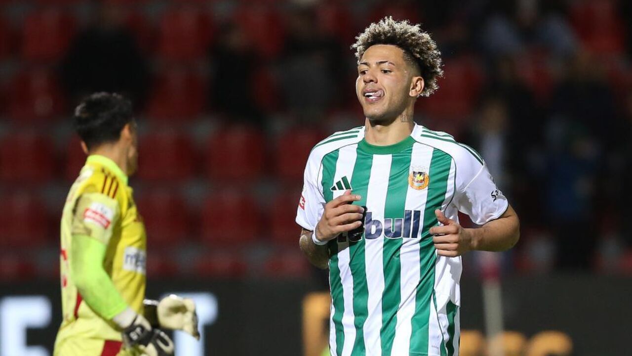 Clayton foi vital no triunfo sobre o AVS SAD