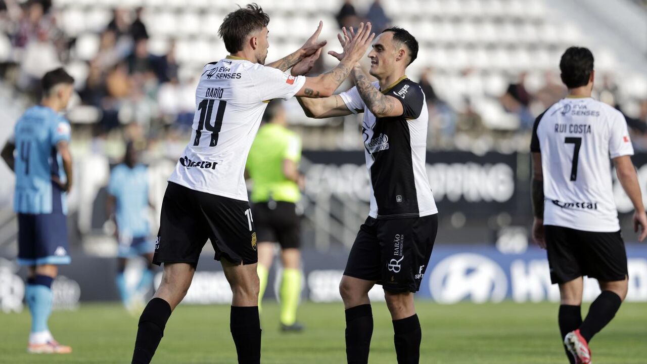 Farense vence Vizela com golos de Darío Poveda e Fran Delgado