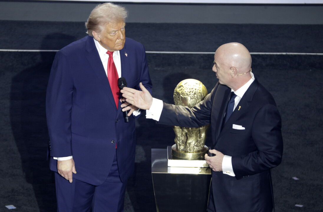 Donald Trump e Gianni Infantino durante o sorteio do Mundial'2026